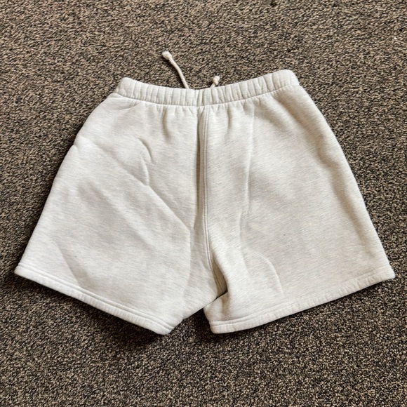 Madhappy x lakers sweat shorts - Picture 6 of 6